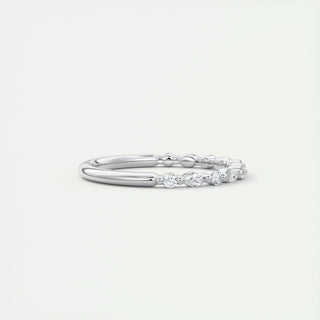 Alliance de mariage semi-éternité avec diamants de culture en laboratoire EF-VVS de 2,0 mm de taille marquise et ronde 