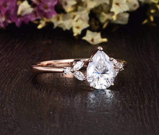 0.75CT Pear Cluster Moissanite Diamond Engagement Ring