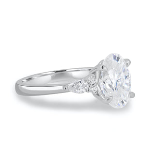 Bague de fiançailles en or blanc 14 carats avec moissanite à trois pierres taille ovale de 2,05 à 4,0 ct