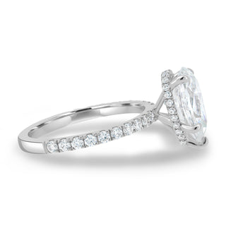 Anillo de compromiso con halo oculto de moissanita de corte pera de 2,0 CT a 4,0 CT