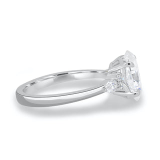 Bague de fiançailles en or blanc 14 carats avec moissanite à trois pierres taille ovale de 2,05 à 4,0 ct