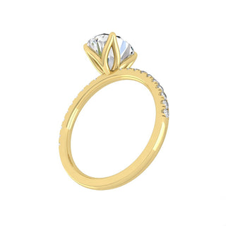 Bague de fiançailles en moissanite à taille ovale et sertissage pavé de 1,91 ct