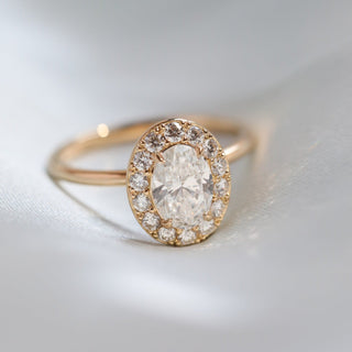 Bague de fiançailles avec halo de diamants ovales CVD de 1,0 à 3,0 ct