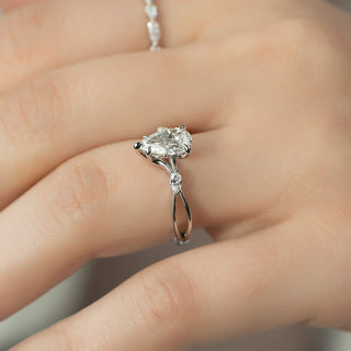 1.0 - 3.0  CT Pear Cut CVD Diamond twig Engagement Ring