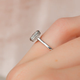 Bague de fiançailles avec halo caché en diamant CVD taille coussin allongé de 2,0 à 4,0 ct