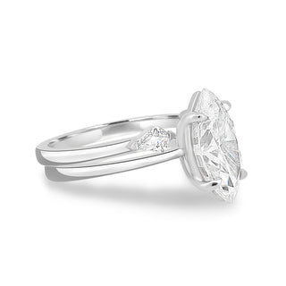 Anillo de compromiso con diamante cultivado en laboratorio F/VS1 de talla marquesa de 1,50 ct 