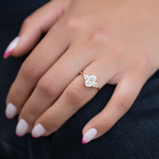 Bague de fiançailles avec diamants taille ovale CVD de 2,0 à 4,0 ct