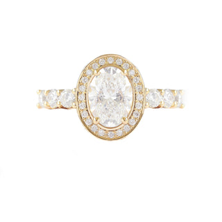 Bague de fiançailles de style halo et pavé de diamants ovales F-VS1 de 1,5 ct