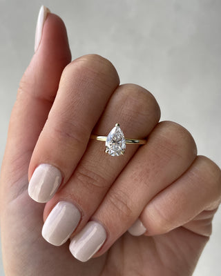 Bague de fiançailles avec diamant solitaire en forme de poire de 1,80 ct E/VS1 de laboratoire 