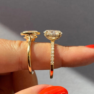 Anillo de compromiso con solitario de moissanita ovalado engastado en bisel de 1,91 quilates 