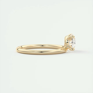 Bague de fiançailles avec diamant solitaire en moissanite taille ovale East West de 1,91 ct 