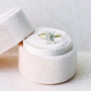 Bague de fiançailles en diamant moissanite taille émeraude de 2,75 ct pour femme avec monture solitaire