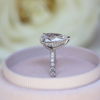 2.25CT Pear Cut Moissanite Petite Pave Diamond Engagement Ring - ELITE CARAT