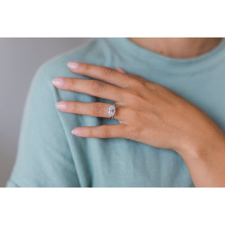 Bague de fiançailles avec solitaire ovale en moissanite de 4,0 ct