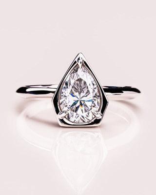 1.33-3.33  CT Pear CVD Diamond Solitaire Engagement Ring