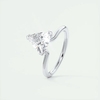 Bague de fiançailles avec solitaire en diamant taille trillion F-VS1 de 1,5 ct