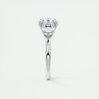 2.0 CT Round Shaped Moissanite Three Stones Engagement Ring