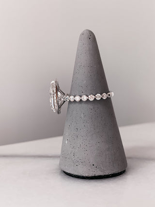 Bague de fiançailles avec halo de diamants en forme de poire CVD de 1,93 à 2,93 ct sertie de pavés