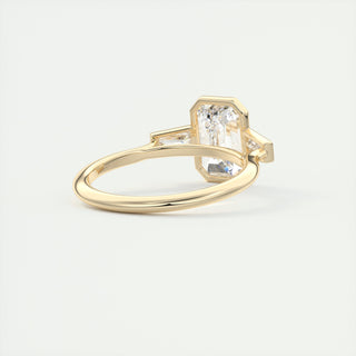 Bague de fiançailles à trois pierres taille émeraude et moissanite sertie de diamants 2,0 ct