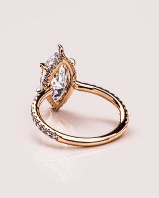 Anillo de compromiso con engaste pavé de halo oculto de diamantes CVD de talla marquesa de 1,09 a 3,09 quilates