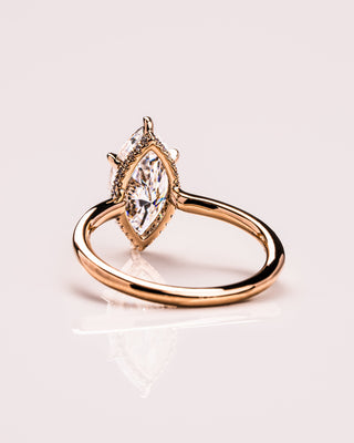 Anillo de compromiso con halo oculto de diamantes CVD de talla marquesa de 0,90 a 3,0 quilates