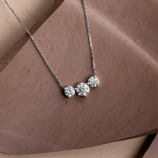 Collier avec diamants de laboratoire ronds F/VS 2.0 TCW