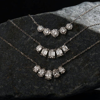 Collier avec diamants ovales F/VS de 3,50 TCW cultivés en laboratoire