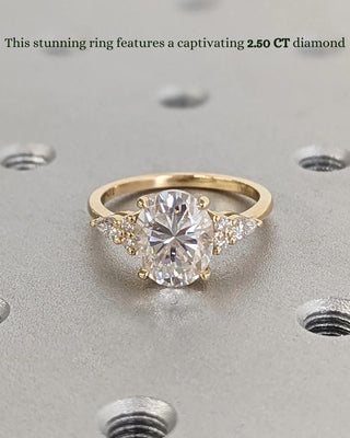 Bague de fiançailles avec diamants ovales CVD de 1,50 à 3,50 ct