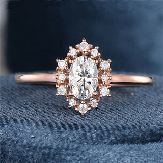 1.0CT Oval Cut Rose Gold Cluster Moissanite  Engagement Ring - ELITE CARAT