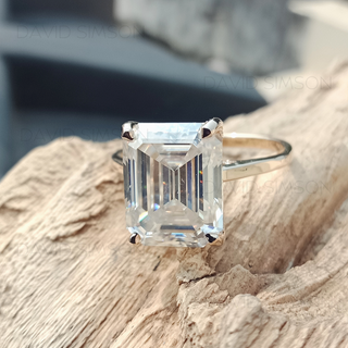 Bague de fiançailles avec halo caché en moissanite et diamant taille émeraude de 3,50 ct