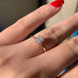 Bague de fiançailles solitaire en moissanite de forme ovale de 1,33 ct