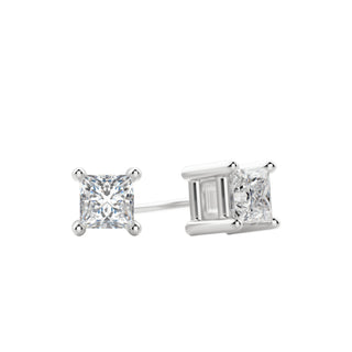 Boucles d'oreilles à tige solitaire en moissanite de forme princesse 0,50-1,0 TCW