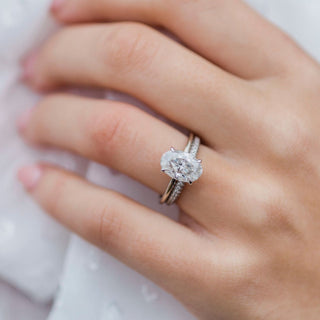 Bague de fiançailles avec solitaire ovale en moissanite de 2,70 ct