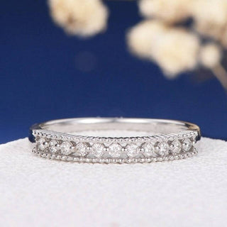 Alliance de mariage demi-éternité à diamants taille brillant ronds sertis en canal 