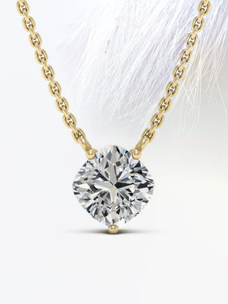 Collier Colleen avec diamant solitaire en moissanite taille coussin pour elle