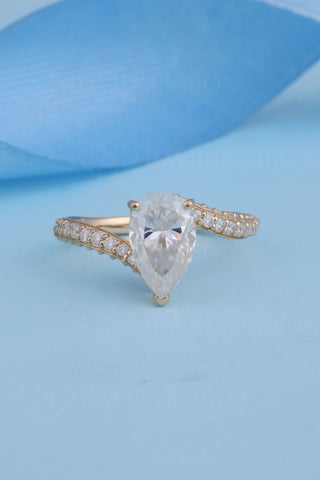 Bague de fiançailles en moissanite taille poire de 2,0 carats de style tension 