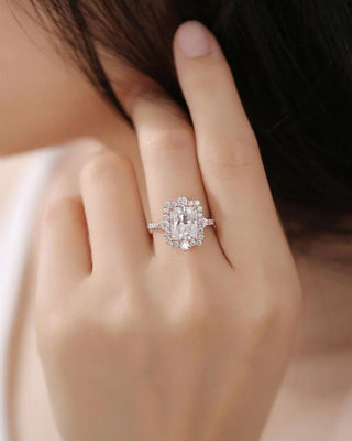 Anillo de compromiso con engaste pavé de halo de diamantes CVD radiante de 1,0 CT a 3,0 CT