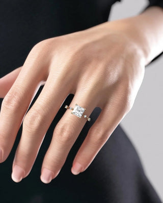 Bague de fiançailles de style délicat avec diamant taille princesse CVD de 1,0 à 3,50 ct