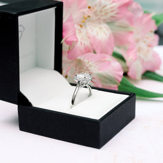 2.0CT Cushion Cut Moissanite Halo Diamond Engagement Ring - ELITE CARAT