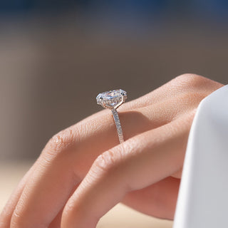 Bague de fiançailles avec halo caché et pavé de diamants CVD taille ovale de 1,50 à 3,50 ct