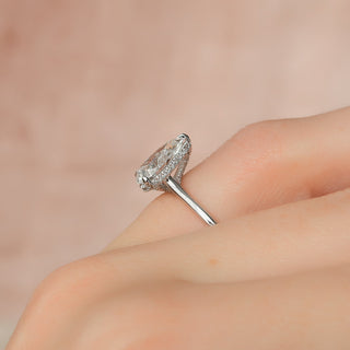 Anillo de compromiso con halo oculto de diamantes CVD de talla pera de 1,0 a 3,0 quilates