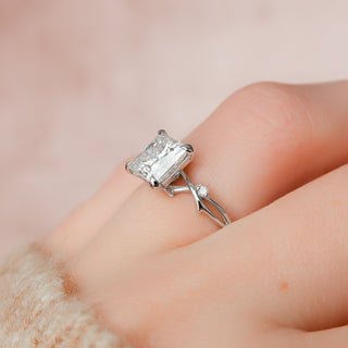 1.0 -3.0 Shape Princess Twig Engagement Ring