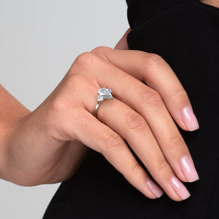 Bague de fiançailles à trois pierres avec diamants CVD taille poire de 1,0 à 3,0 ct