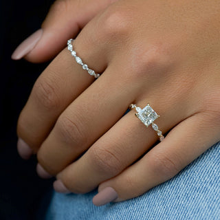 Bague de fiançailles avec diamants taille princesse CVD de 1,0 à 3,0 ct sertis pavé et halo caché