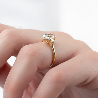 Bague de fiançailles à trois pierres avec diamants taille ovale CVD de 2,0 à 4,0 ct