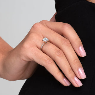 Bague de fiançailles unique avec diamant taille princesse CVD de 1,0 à 3,0 ct et pavé