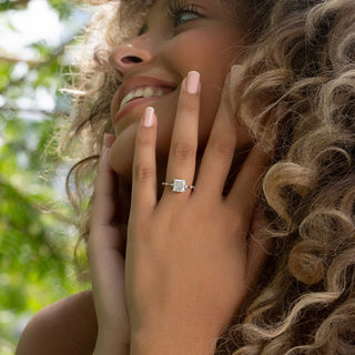 Anillo de compromiso delicado de princesa con forma de 1,0 a 3,0