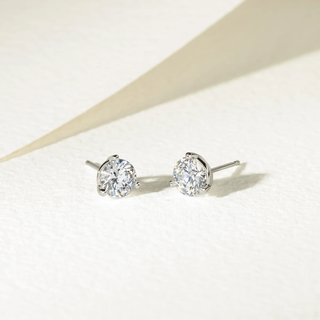 Boucles d'oreilles à tige rondes en diamant et moissanite pour femmes 