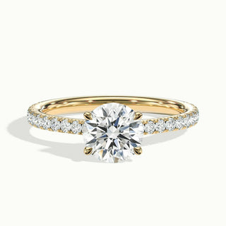 Anillo de compromiso con diamantes de moissanita pavé de talla redonda de 1,0 ct