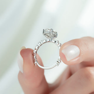 Bague de fiançailles avec halo caché et pavé de diamants CVD taille ovale de 1,0 à 3,0 ct